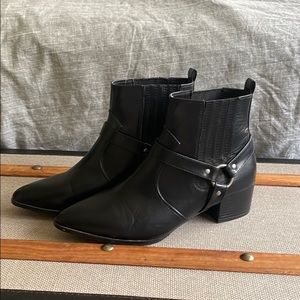 Ankle boots